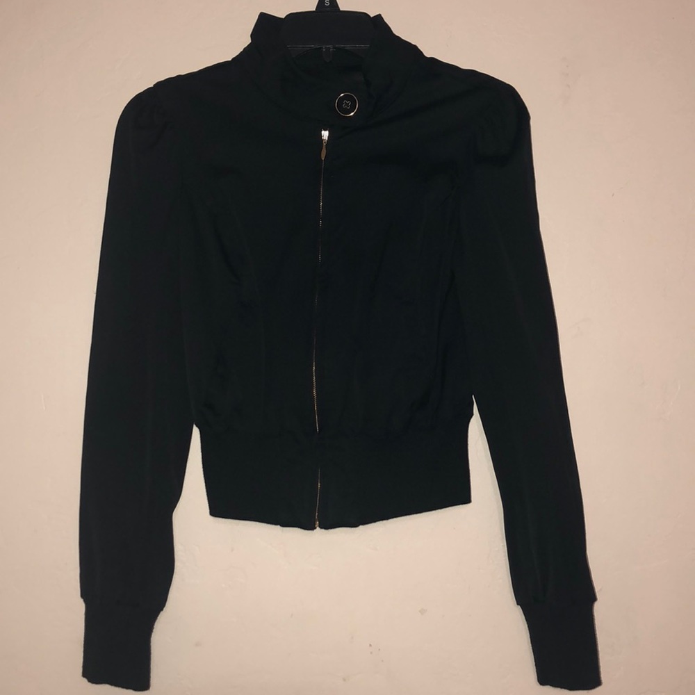 SALE🤩Guess Jacket 🖤